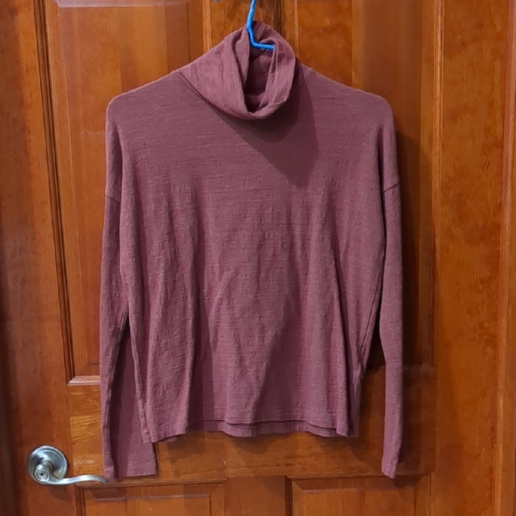 Madewell Mauve Turtleneck Sweater - Picture 1 of 3